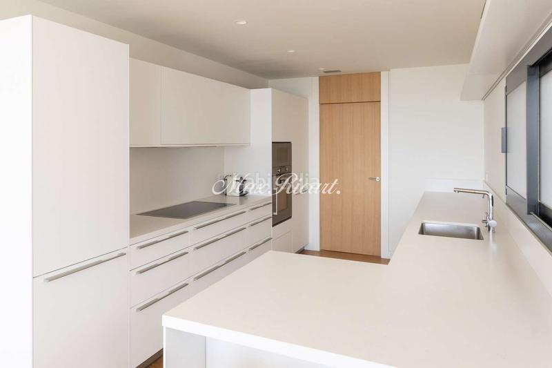 Foto 06165595-1f87-4ea4-abeb-5d5e514845ad. Rent house with heating parking pool in Sarrià Barcelona