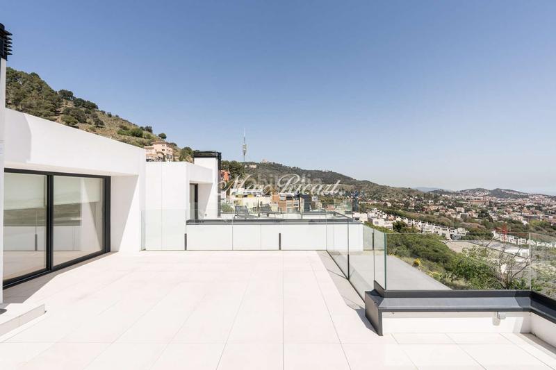 Foto f981f524-ac1f-43b1-b2e7-3df3516e93da. Rent house with heating parking pool in Sarrià Barcelona