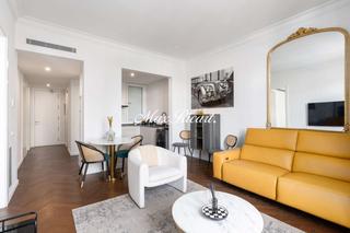 Location Appartement  N/a. Encantador piso reformado con vistas a paseo de san juan