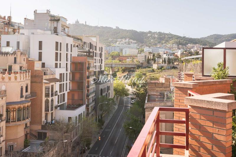 Foto 4e1fa28f-af5f-4f25-94bb-6c4d1b03ba43. Lloguer àtic amb piscina a Vallcarca - Penitents Barcelona