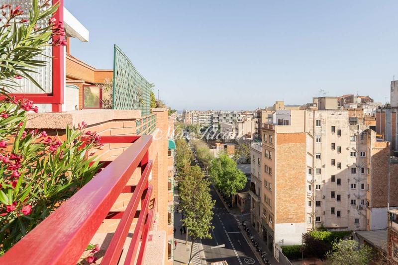 Foto 85e2675f-fe90-4215-add4-d647957a17b0. Location attique avec piscine dans Vallcarca - Penitents Barcelona