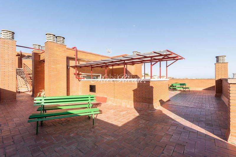 Foto ac4f020c-249e-40ac-a92d-7e61eb939e34. Location attique avec piscine dans Vallcarca - Penitents Barcelona