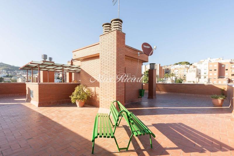 Foto b7aa6dec-c5c5-4880-b8e0-3cbf3b32a5a9. Location attique avec piscine dans Vallcarca - Penitents Barcelona