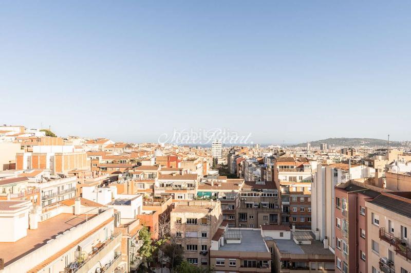 Foto ead69e77-c78b-4e9d-a9fe-4cb4aa486f3b. Location attique avec piscine dans Vallcarca - Penitents Barcelona