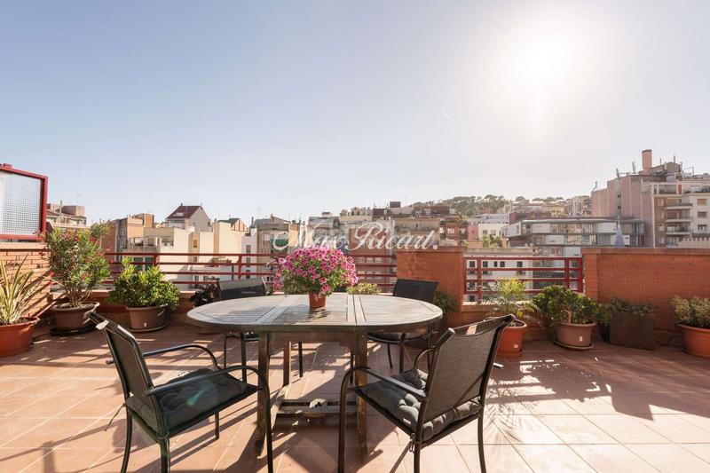 Foto 23a2c061-72e0-4d5a-a290-c329f206da1e. Rent penthouse with pool in Vallcarca - Penitents Barcelona