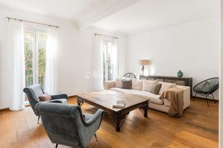 Affitto Appartamento  N/a. Exquisito piso amueblado en el eixample  170m
