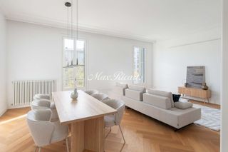 Lloguer Pis  N/a. Propiedad reformada en finca regia del eixample  200m