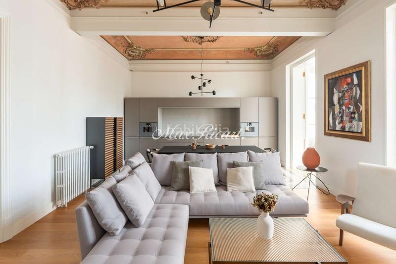 Foto 00bcfab1-d4ed-4875-95c7-a4615bd325d5. Alquiler piso espectacular vivienda en casa burés en Barcelona