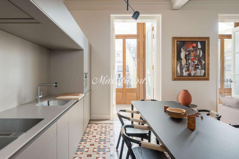 Foto 0bef4cbb-2939-403d-893a-9ed3254a6861. Alquiler piso espectacular vivienda en casa burés en Barcelona