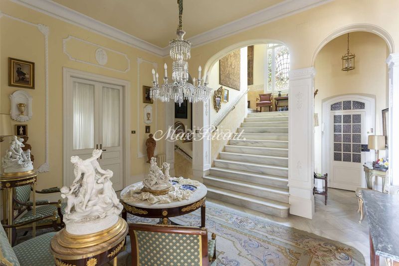 Foto 1d4509ce-ed4d-4f18-8ff3-f0797eb1e30e. Casa amb calefacció aparcament a Sant Gervasi - Bonanova Barcelona