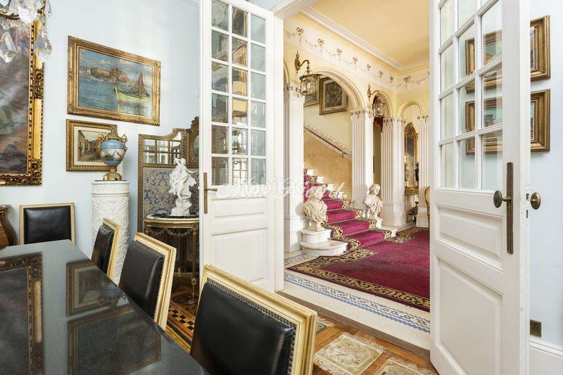 Foto 3d1b3f87-e403-482e-937c-a6b1a6924b78. Casa amb calefacció aparcament a Sant Gervasi - Bonanova Barcelona