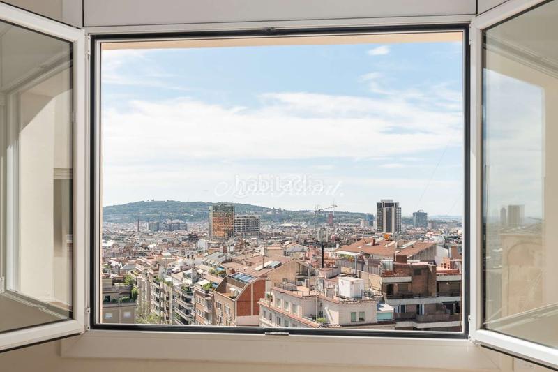 Foto 5023ad6d-5c9c-402a-be3e-dfeaca0cd743. Alquiler ático  con vistas espectaculares en sant gervasi en Barcelona