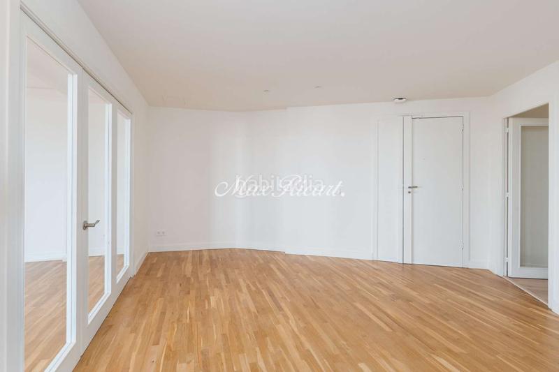 Foto 11f89513-2e96-419f-93fc-f3ffc32f434b. Location attique avec chauffage parking dans Sant Gervasi - Galvany Barcelona