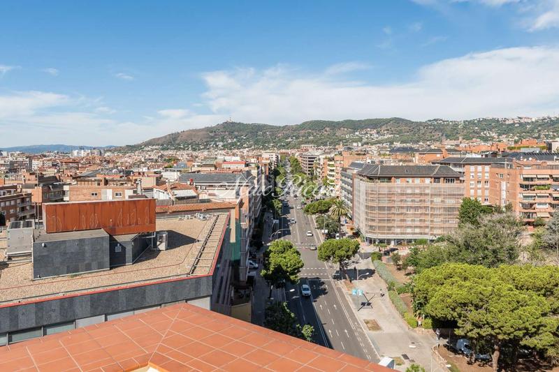 Foto c954d9a6-b776-4535-9124-bb84c33f5a85. Rent penthouse with heating parking in Sant Gervasi - Galvany Barcelona