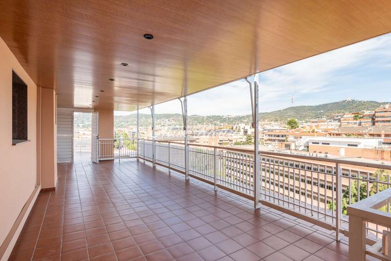 Foto dc9d8f2b-6ec0-4866-bbcd-1105fb285d6f. Rent penthouse with heating parking in Sant Gervasi - Galvany Barcelona
