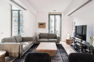 Rent Flat  N/a. Piso amueblado en paseo de gràcia.