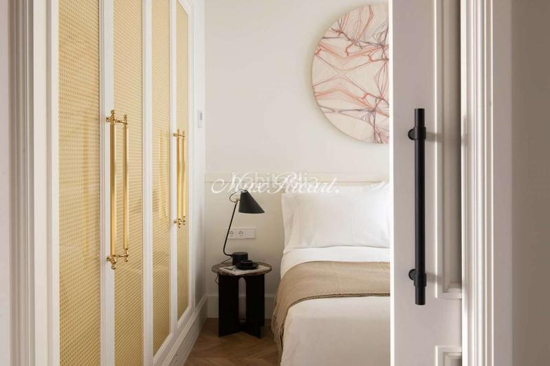 Foto 941e118d-ebbb-437a-9eb5-00ac441f312d. Alquiler piso exclusiva vivienda amueblada en paseo de gracia en Barcelona