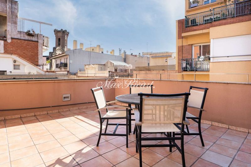 Foto 29922846-7736-43c4-a024-42c3f0b063fb. Casa amb calefacció aparcament piscina a Sant Andreu de Palomar Barcelona