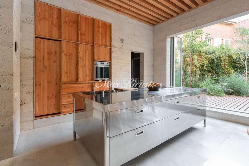 Foto 430d8f52-01af-461e-a73e-f64393438cb8. Alquiler casa exclusiva casa de obra nueva en sarriá, galardonada con el premio fad 2024 en Barcelona