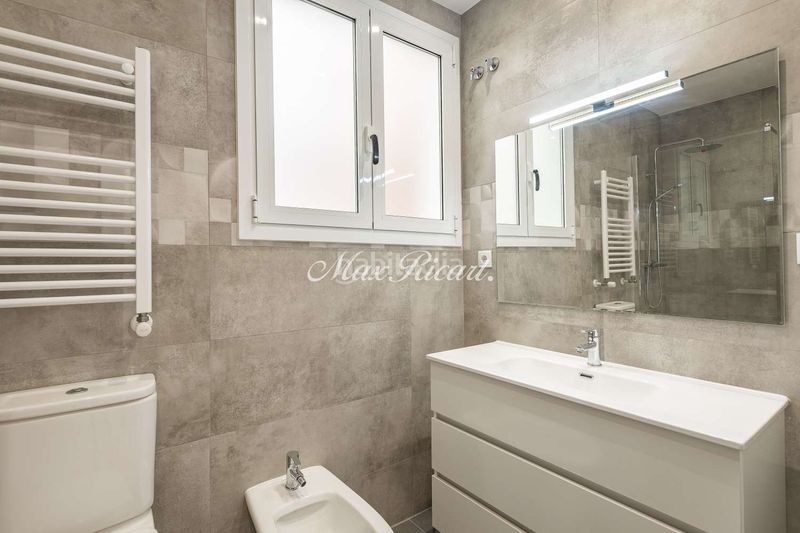 Foto 31c7a0f7-3279-46b4-97a2-e651214d8951. Alquiler piso amplia vivienda recién reformada en avenida diagonal 200m en Barcelona