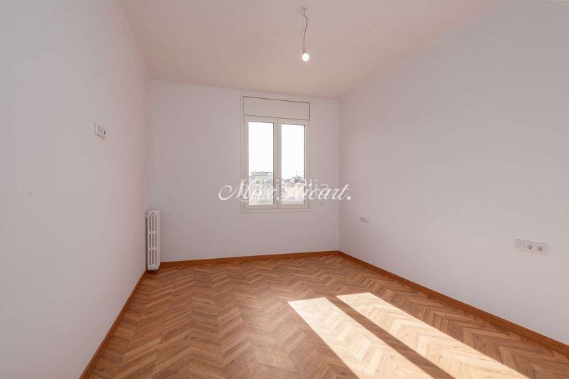 Foto c1d2bd51-62a6-48d2-b3ca-7fd0ae8259cb. Alquiler piso amplia vivienda recién reformada en avenida diagonal 200m en Barcelona