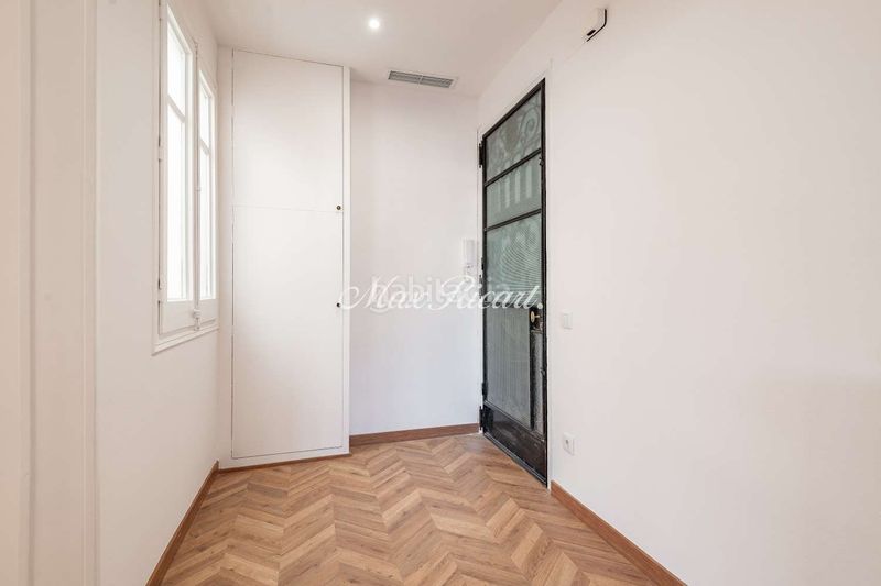 Foto d78002ab-a4f4-4455-b567-d6ef66f6bc29. Alquiler piso amplia vivienda recién reformada en avenida diagonal 200m en Barcelona