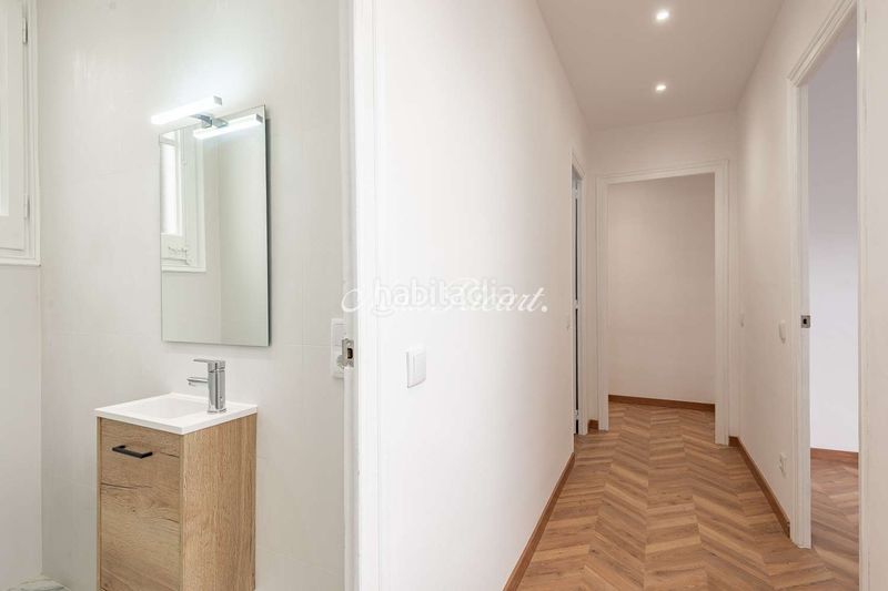 Foto ed5d7761-f02c-4461-add7-adafd41f33f7. Alquiler piso amplia vivienda recién reformada en avenida diagonal 200m en Barcelona