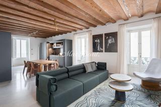 Location Duplex  N/a. Lujosa vivienda a estrenar en el histórico palau moxó