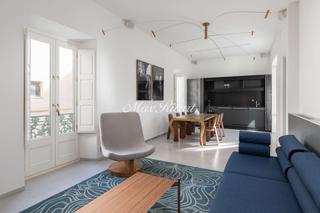 Location Duplex  N/a. Lujosa propiedad con terraza en palau moxó