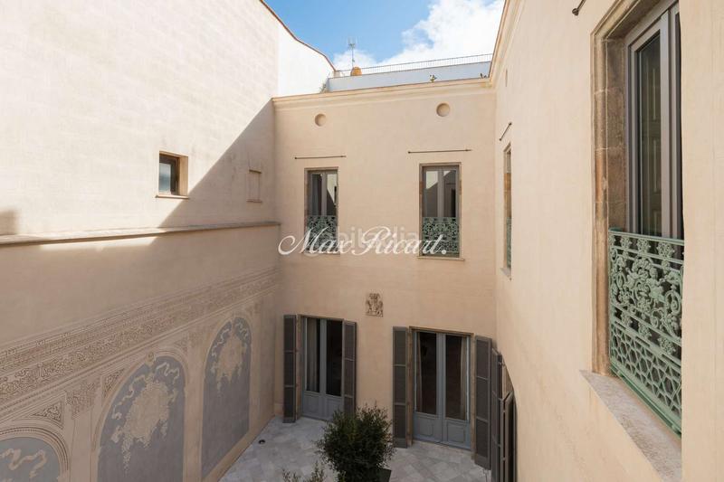 Foto 98fc3a68-5ed5-4cf4-b8f8-a353f7e3dbdf. Rent duplex with heating pool in Gòtic Barcelona