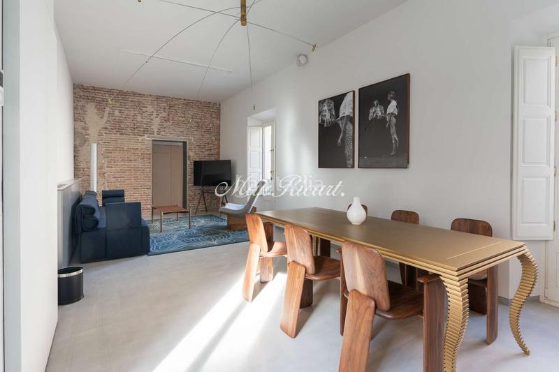Foto ba193253-e715-4a44-a459-1361f50d4a70. Rent duplex with heating pool in Gòtic Barcelona