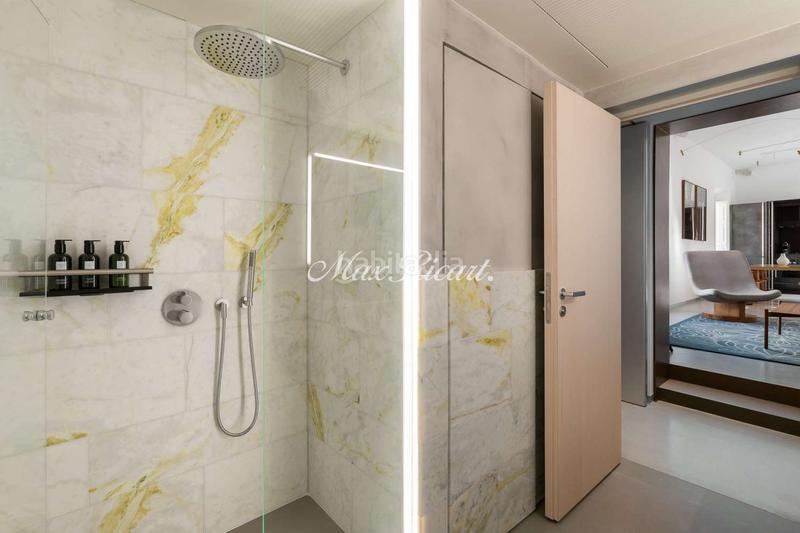 Foto f691385a-7b7d-4875-9e65-65b46ea03109. Rent duplex with heating pool in Gòtic Barcelona