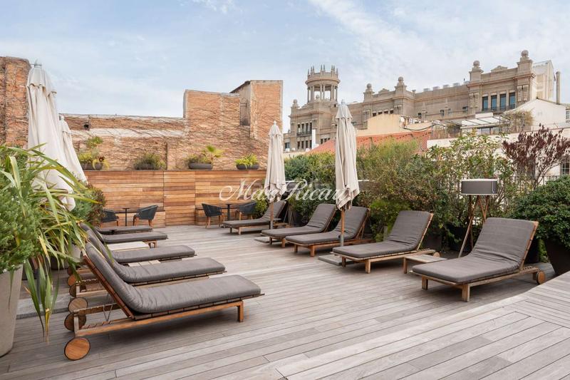 Foto fca7f616-2ebb-4a07-92d9-9137b483dce3. Rent duplex with heating pool in Gòtic Barcelona