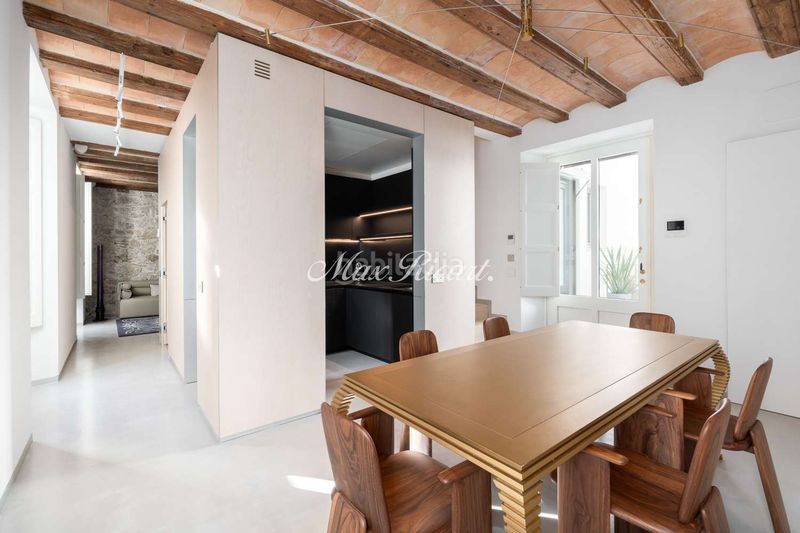 Foto b353ce68-2825-4fa5-bc6b-50a09690b327. Rent duplex with heating pool in Gòtic Barcelona