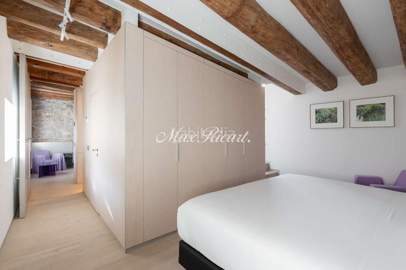 Foto 3eedc588-0878-4ee2-a011-044d3ba3d5bb. Alquiler dúplex exclusiva vivienda de diseño en plaza de sant just en Barcelona