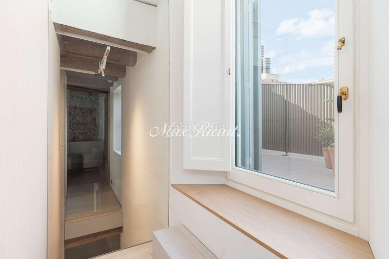 Foto daf2a528-0b44-4ac4-90bd-cb8865e651d7. Alquiler dúplex exclusiva vivienda de diseño en plaza de sant just en Barcelona