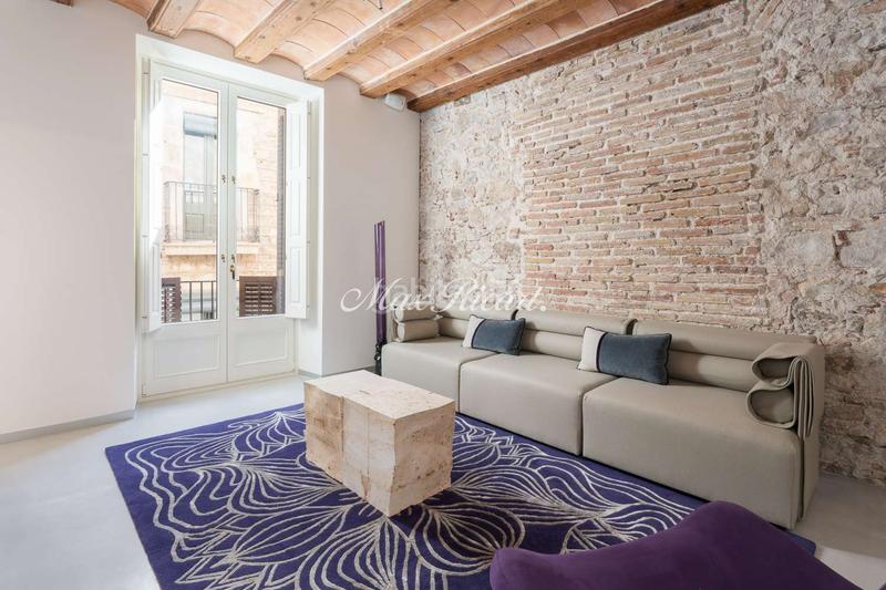 Foto de5785e5-1cec-4f6b-972c-42200cc1b35c. Alquiler dúplex exclusiva vivienda de diseño en plaza de sant just en Barcelona