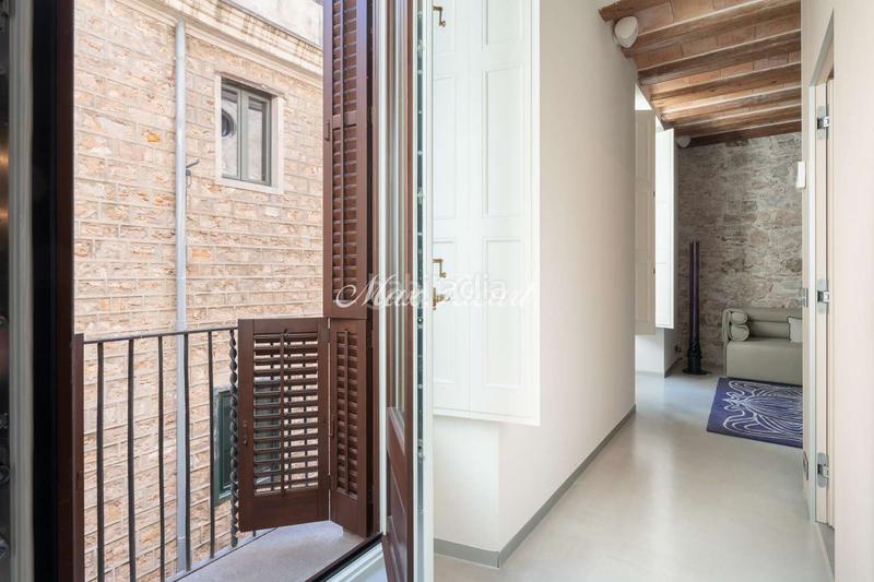 Foto 629c4c1a-a8af-4775-81e2-a33893a4c2f9. Miete zweistöckige wohnung mit heizung pool in Gòtic Barcelona