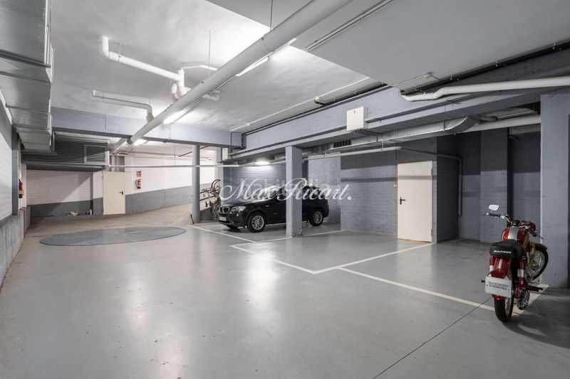 Foto d56bc591-a476-4aad-88e9-2a8e54478a4d. Casa amb calefacció aparcament a Vila de Gràcia Barcelona