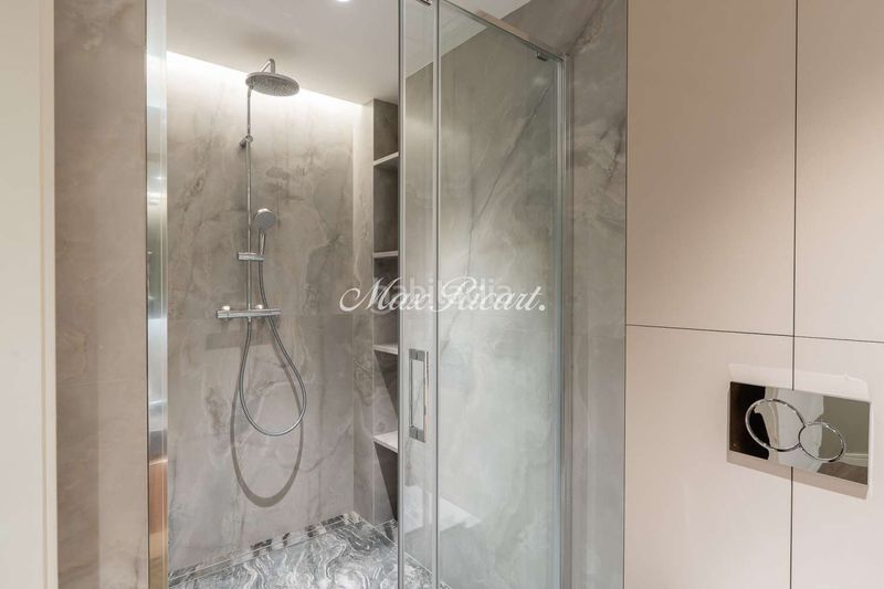 Foto e5e755f3-ead1-4930-acc9-c80eb58dec18. Pis amb calefacció aparcament a Dreta de l´Eixample Barcelona