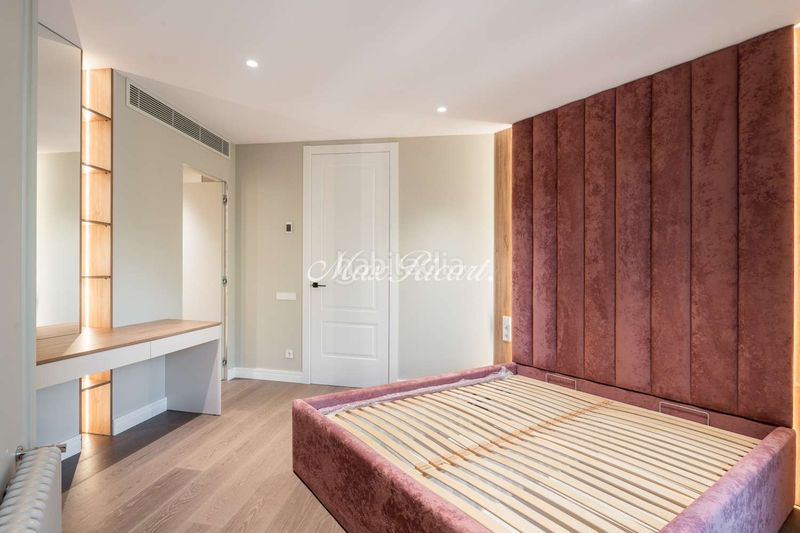 Foto eba05d4d-b182-4399-9f07-f6d24c92acf8. Pis amb calefacció aparcament a Dreta de l´Eixample Barcelona