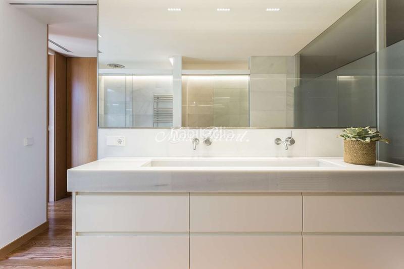 Foto 11d11d85-dec1-48fc-891f-fd9564928091. Rent penthouse with heating parking in Sant Gervasi - Bonanova Barcelona