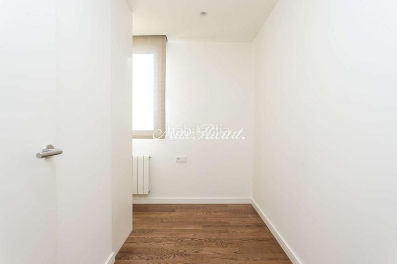 Foto 31f12b31-11b5-41c9-938c-ab9f19a26708. Rent penthouse with heating parking in Sant Gervasi - Bonanova Barcelona