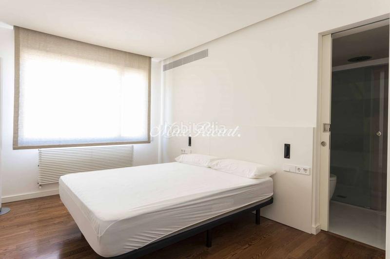 Foto 60f65586-3e1d-4b32-9cfe-29d127ee1ddb. Rent penthouse with heating parking in Sant Gervasi - Bonanova Barcelona