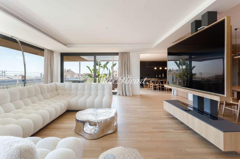 Foto b6f81df6-60da-4748-97a6-9f7ae4bfa64a. Rent penthouse with heating parking in Sant Gervasi - Bonanova Barcelona