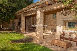 Casa a Vilaür. Masía de lujo en la costa brava, actualmente en funcionamiento c