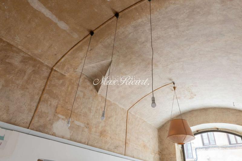 Foto 5df70dbd-a014-4382-b860-afcb5aa0963c. Rent business premise with heating in Gòtic Barcelona
