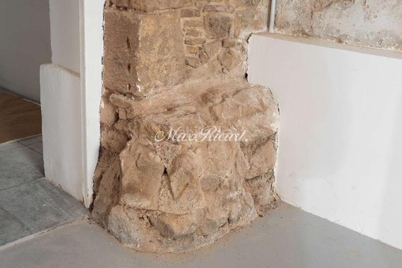 Foto 906ae4df-6315-496a-8582-3886f3f01fb6. Rent business premise with heating in Gòtic Barcelona