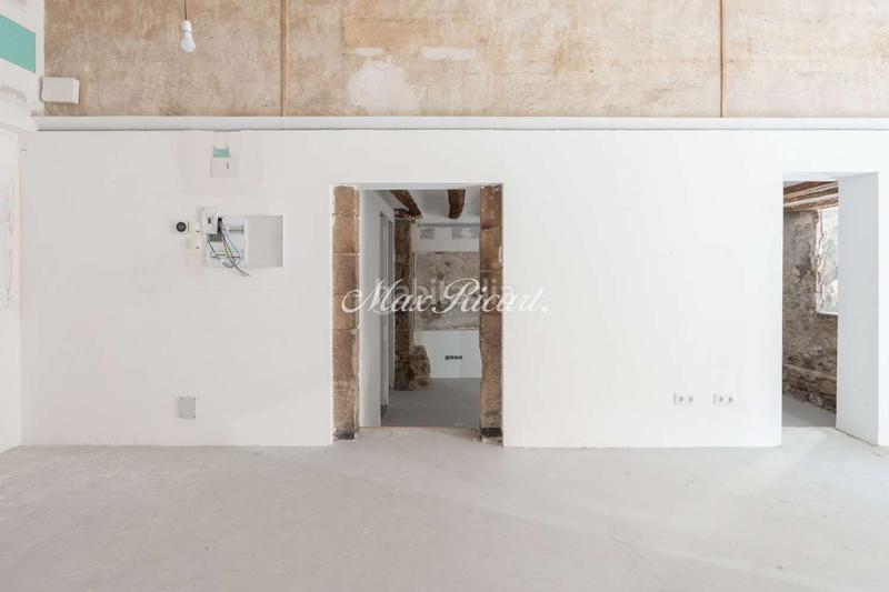 Foto feaa264b-6f73-42a5-be6b-c75b9d8ae259. Rent business premise with heating in Gòtic Barcelona