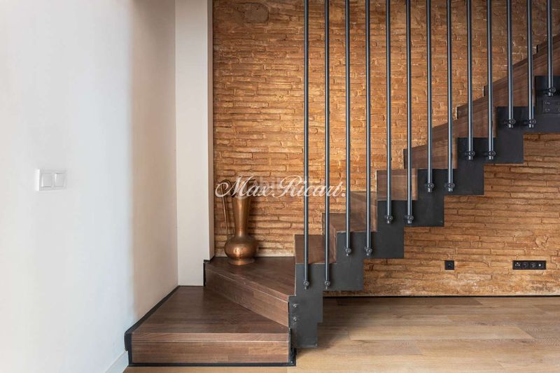 Foto 4f446013-85ff-4ed2-b936-2211f023ed65. Casa amb calefacció piscina a Sants Barcelona